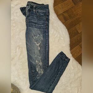 American eagle distressed jeans
